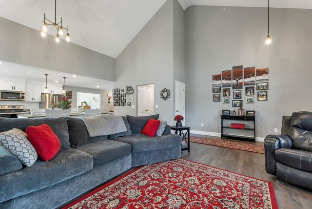 36 Three Ponds Drive, Brentwood, NH 03833