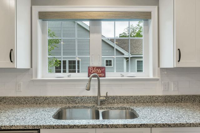 36 Three Ponds Drive, Brentwood, NH 03833