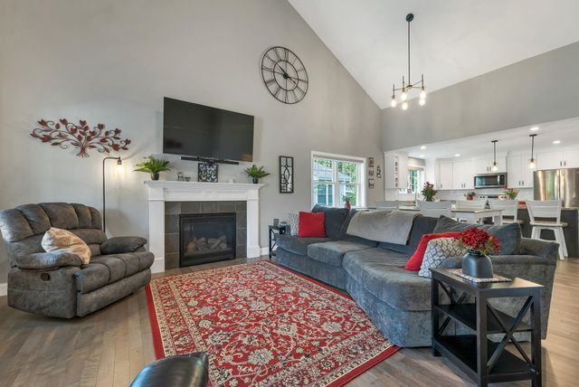 36 Three Ponds Drive, Brentwood, NH 03833