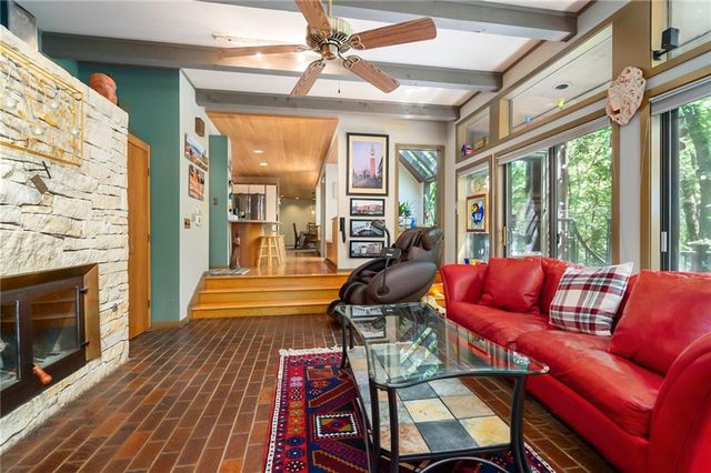 Raintree Place, Lawrence, KS 66047