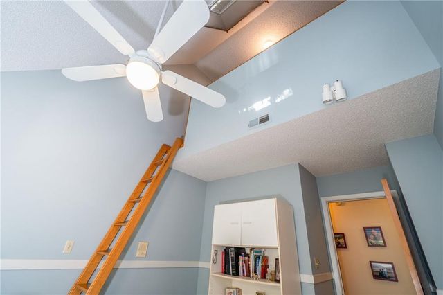 Raintree Place, Lawrence, KS 66047