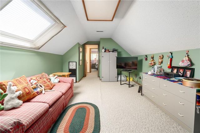 Raintree Place, Lawrence, KS 66047