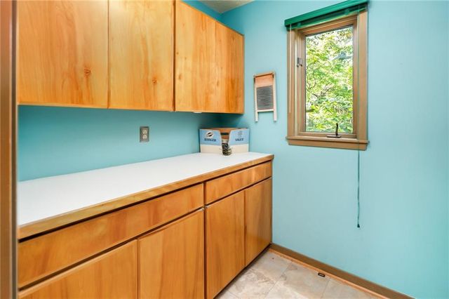 Raintree Place, Lawrence, KS 66047