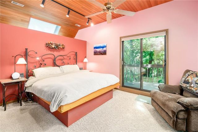 Raintree Place, Lawrence, KS 66047