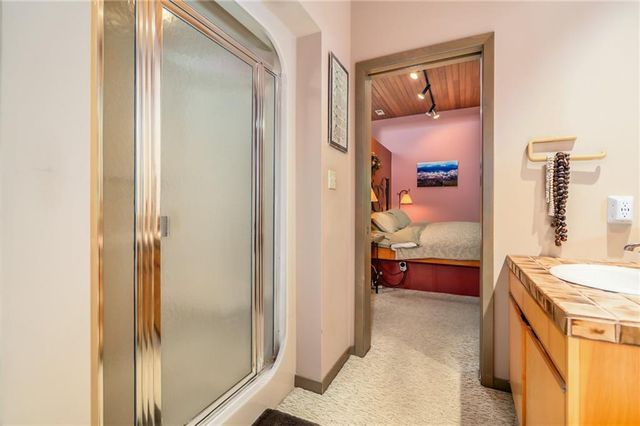 Raintree Place, Lawrence, KS 66047