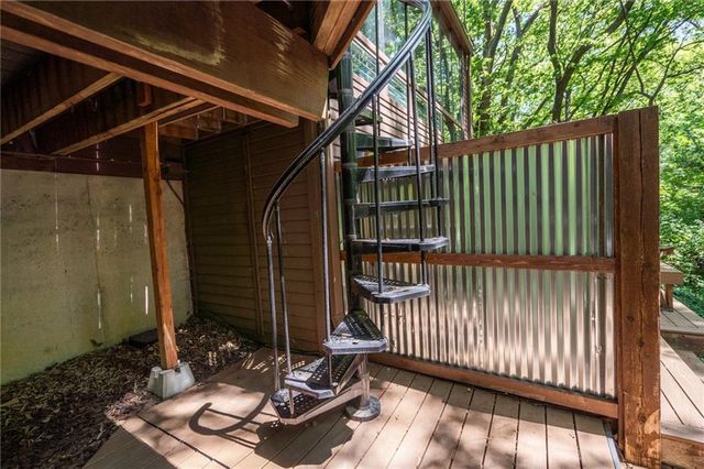 Raintree Place, Lawrence, KS 66047