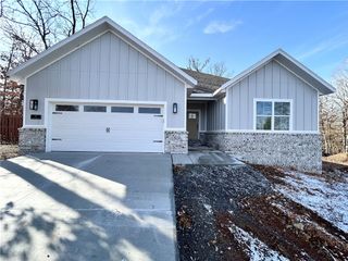 21 Kirkconnel Lane, Bella Vista, AR 72715