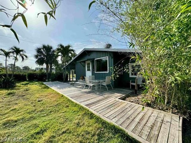 2525 Lands End PL, Sanibel, FL 33957