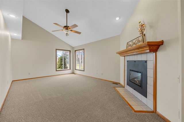 1306 Prairieview Drive NE, Cedar Rapids, IA 52402