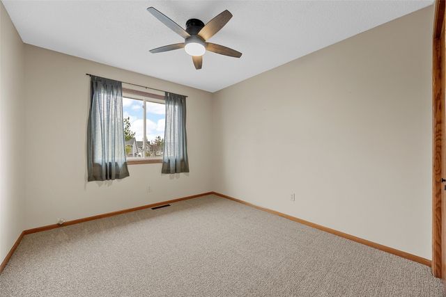 1306 Prairieview Drive NE, Cedar Rapids, IA 52402