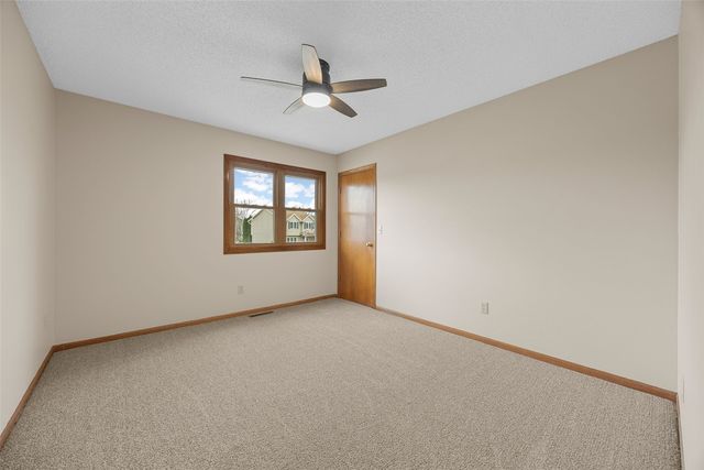 1306 Prairieview Drive NE, Cedar Rapids, IA 52402