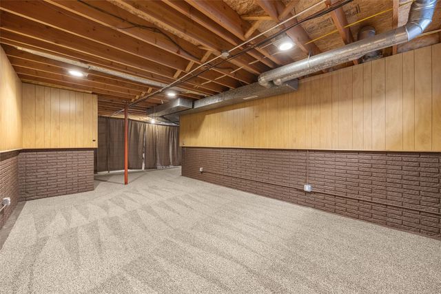 1306 Prairieview Drive NE, Cedar Rapids, IA 52402