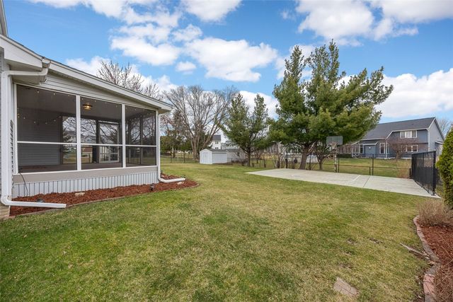 1306 Prairieview Drive NE, Cedar Rapids, IA 52402