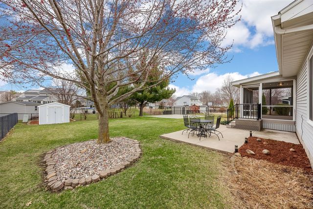 1306 Prairieview Drive NE, Cedar Rapids, IA 52402