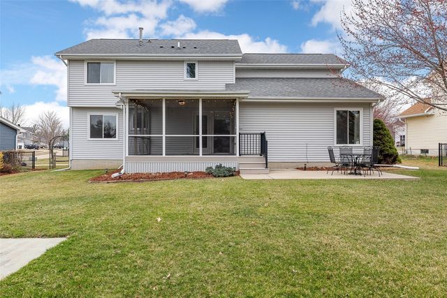 1306 Prairieview Drive NE, Cedar Rapids, IA 52402