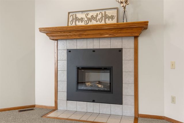 1306 Prairieview Drive NE, Cedar Rapids, IA 52402