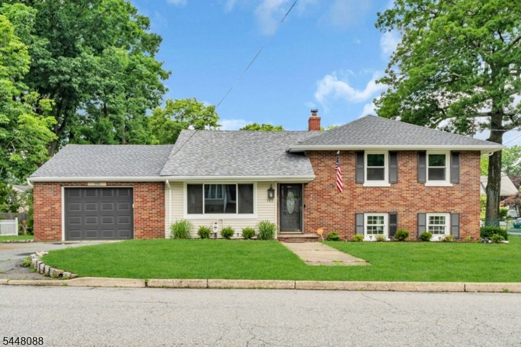102 Wiltop Rd, Netcong Boro, NJ 07857