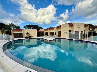 2050 Oleander Boulevard 7-106, Fort Pierce, FL 34950