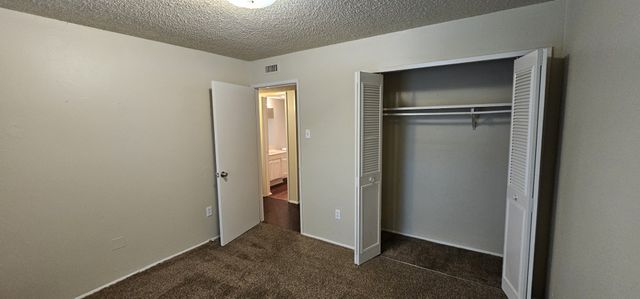 125 Astoria Drive, Cedar Hill, TX 75104