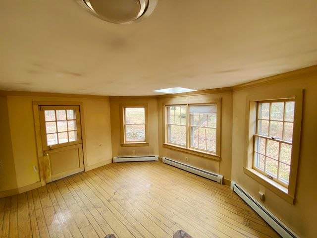 110 Pearson Hill Road, Webster, NH 03303