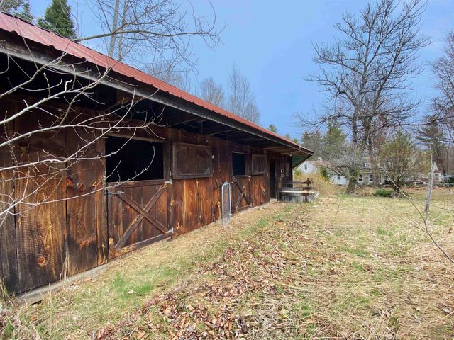 110 Pearson Hill Road, Webster, NH 03303