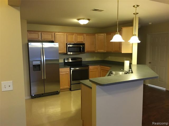 17203 Caitlin Circle, Commerce Twp, MI 48390