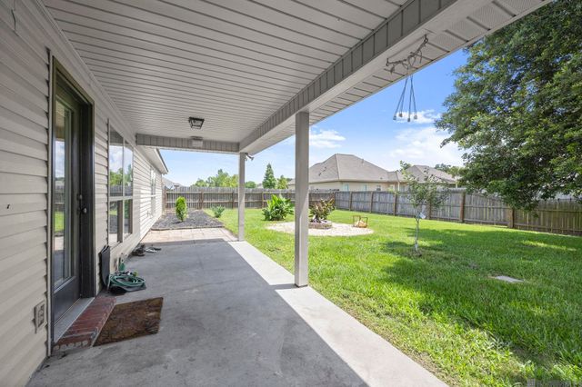 14380 Summerset Dr, Gonzales, LA 70737