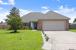 14380 Summerset Dr, Gonzales, LA 70737