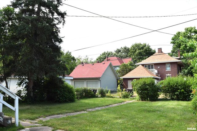 1503 W CALLENDER Avenue, Peoria, IL 61606