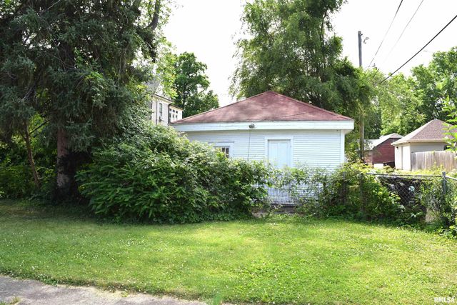 1503 W CALLENDER Avenue, Peoria, IL 61606