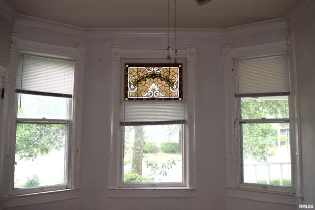 1503 W CALLENDER Avenue, Peoria, IL 61606