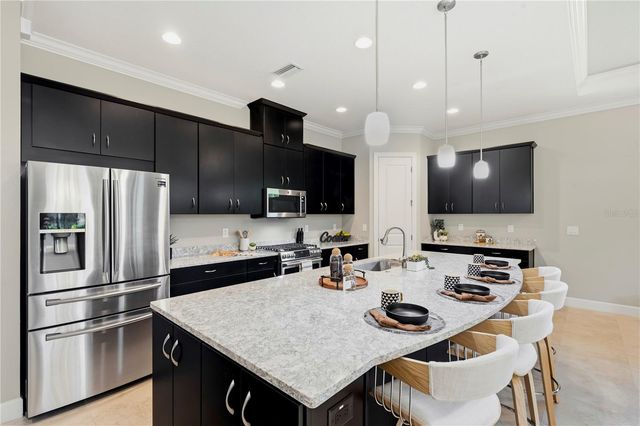 11301 JUGLANS DRIVE, Odessa, FL 33556