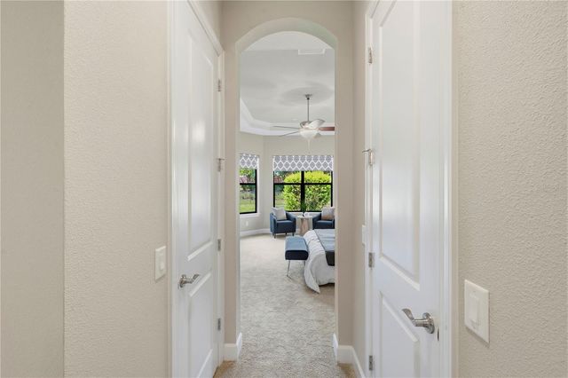 11301 JUGLANS DRIVE, Odessa, FL 33556