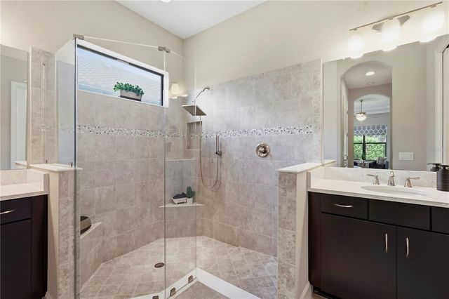 11301 JUGLANS DRIVE, Odessa, FL 33556