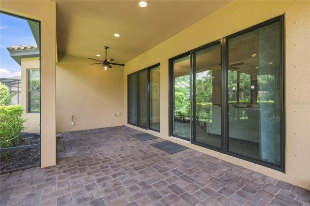 11301 JUGLANS DRIVE, Odessa, FL 33556