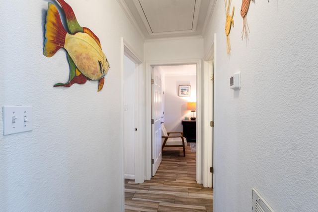 127 Pompano Avenue, Galveston, TX 77550