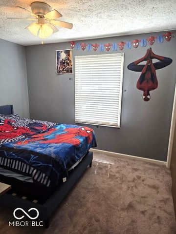 6725 Lakeknoll Drive, Indianapolis, IN 46220