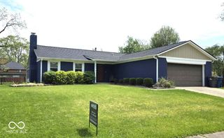 6725 Lakeknoll Drive, Indianapolis, IN 46220