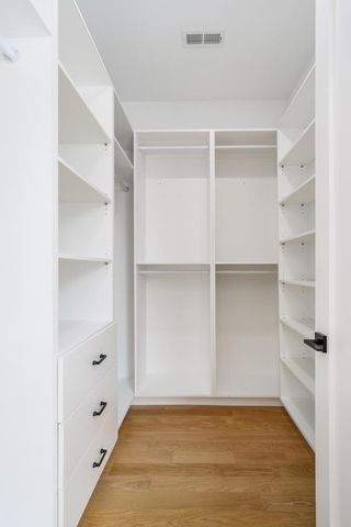 3056 N Lincoln Avenue 3, Chicago, IL 60657