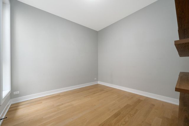 3056 N Lincoln Avenue 3, Chicago, IL 60657