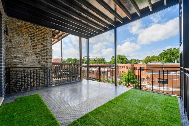 3056 N Lincoln Avenue 3, Chicago, IL 60657