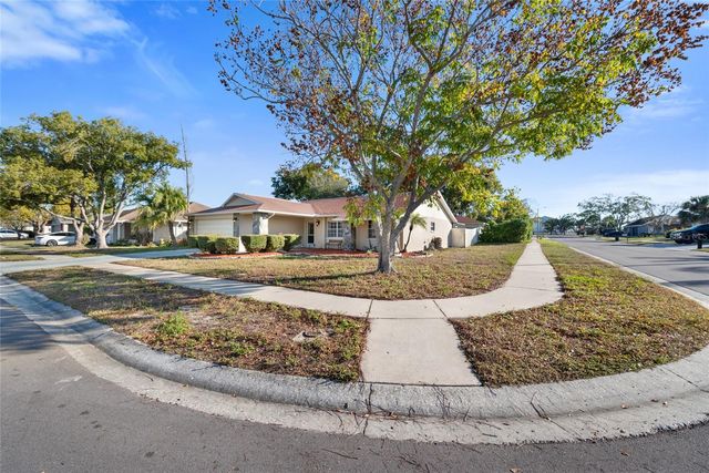 8714 MARTINIQUE LANE, Port Richey, FL 34668