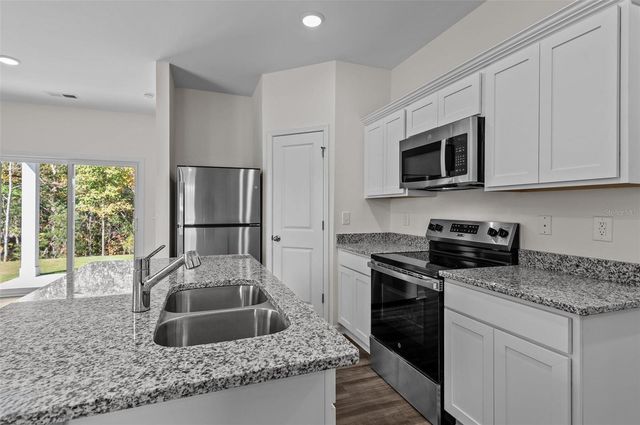 14626 ITALY AVENUE, Dade City, FL 33523