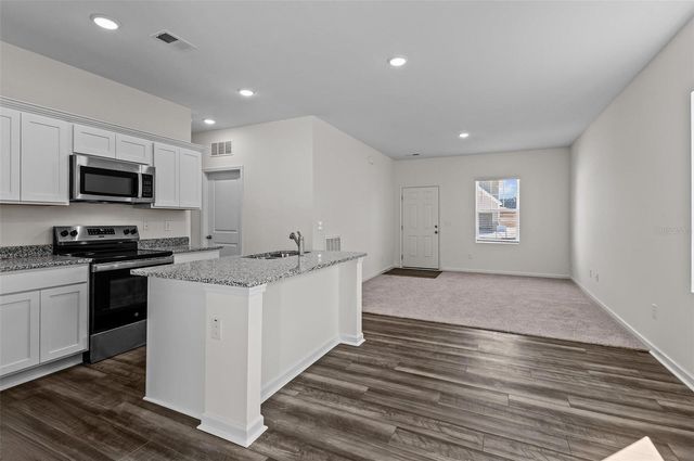 14626 ITALY AVENUE, Dade City, FL 33523