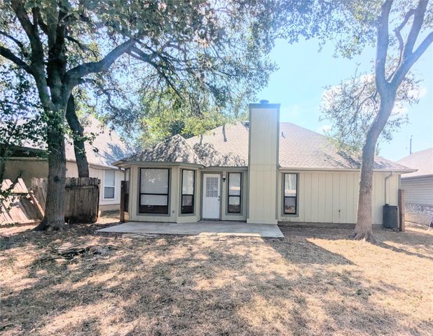 1810 Ramona CIR, San Marcos, TX 78666
