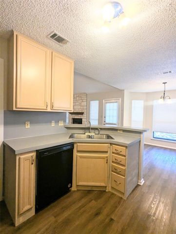 1810 Ramona CIR, San Marcos, TX 78666