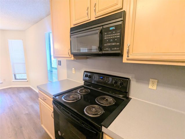 1810 Ramona CIR, San Marcos, TX 78666