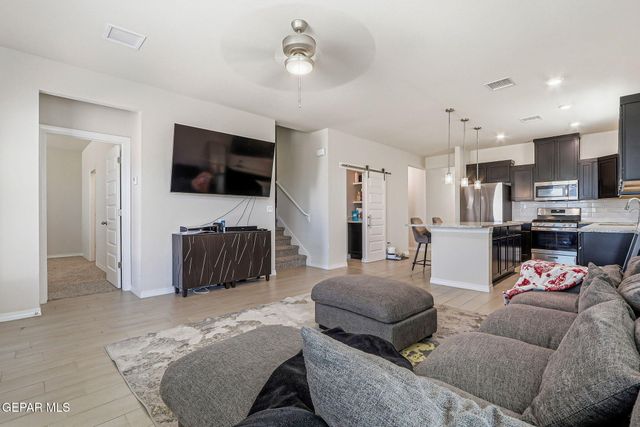 1661 Tony Harper Street, Horizon City, TX 79928