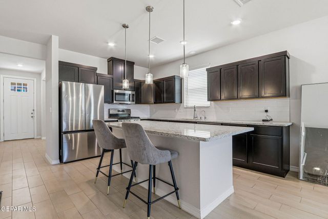 1661 Tony Harper Street, Horizon City, TX 79928