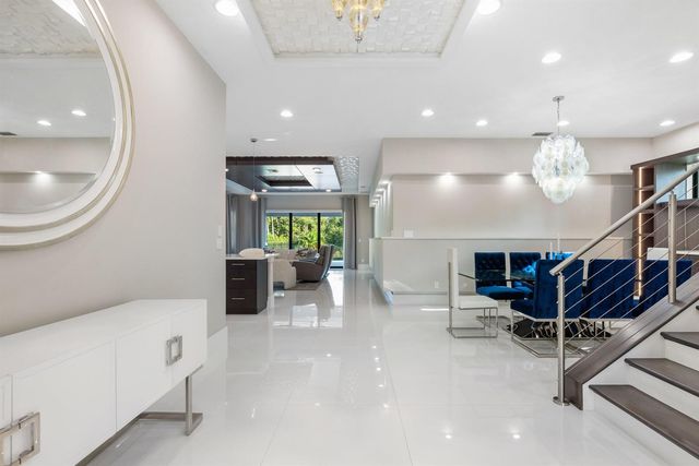 5525 Renoir Place, Palm Beach Gardens, FL 33418